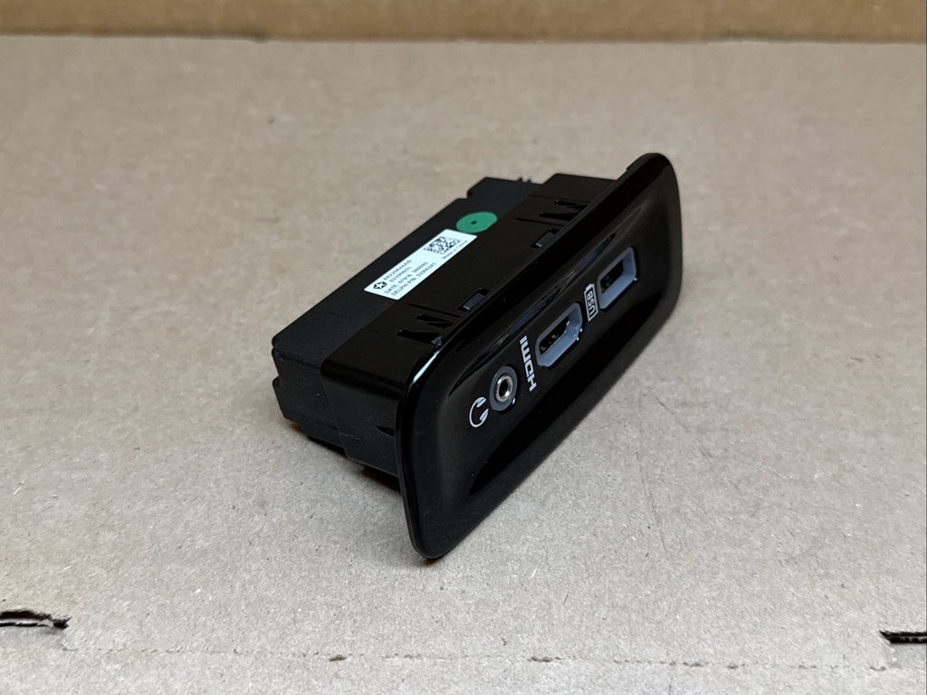 2017 2021 Chrysler Pacifica Left Side USB Aux HDMI Port Terminal 68229844AB1