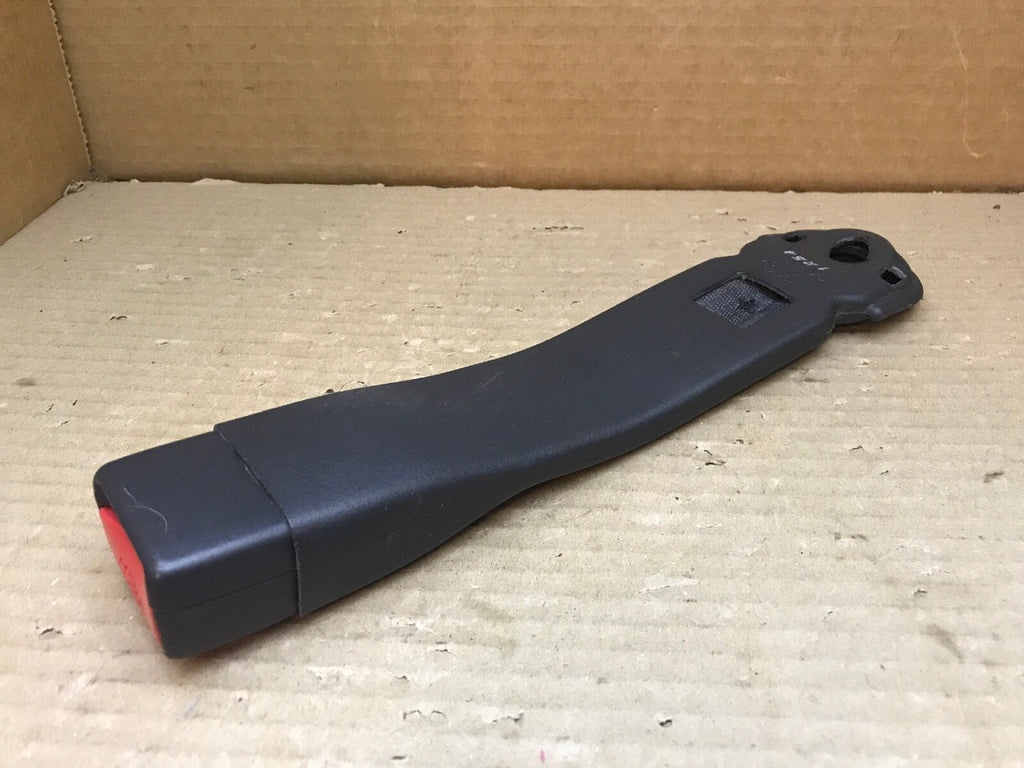 03 06 Tahoe Yukon Sierra Silverado Front Seat Belt Buckle Black PRESS 1222