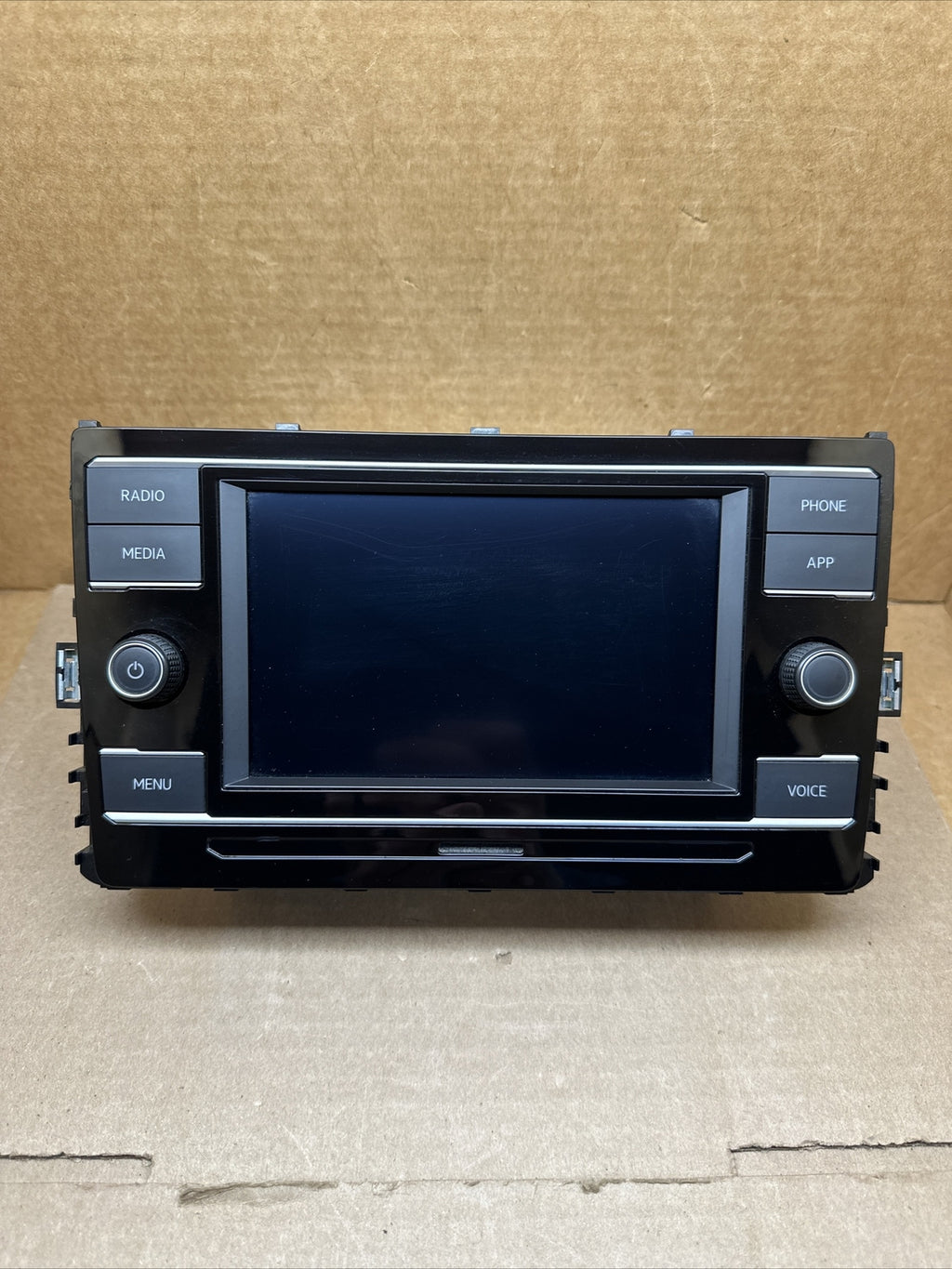 2020 20222 VW Volkswagen Jetta Dash Radio Receiver Display Screen 2GC 035 8690