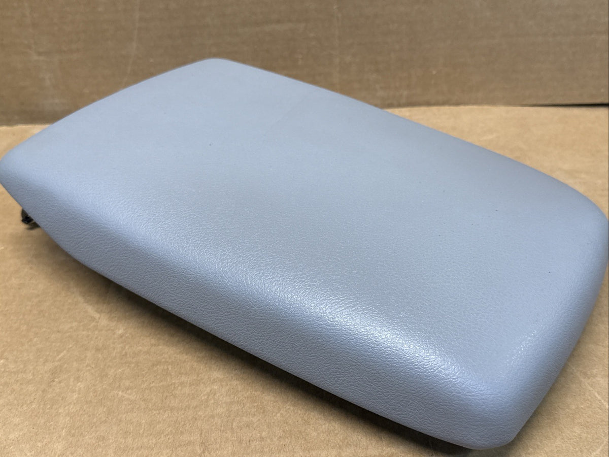 2008 2013 Toyota Highlander Center Console Lid Cover Top Arm Rest Armrest Gray4