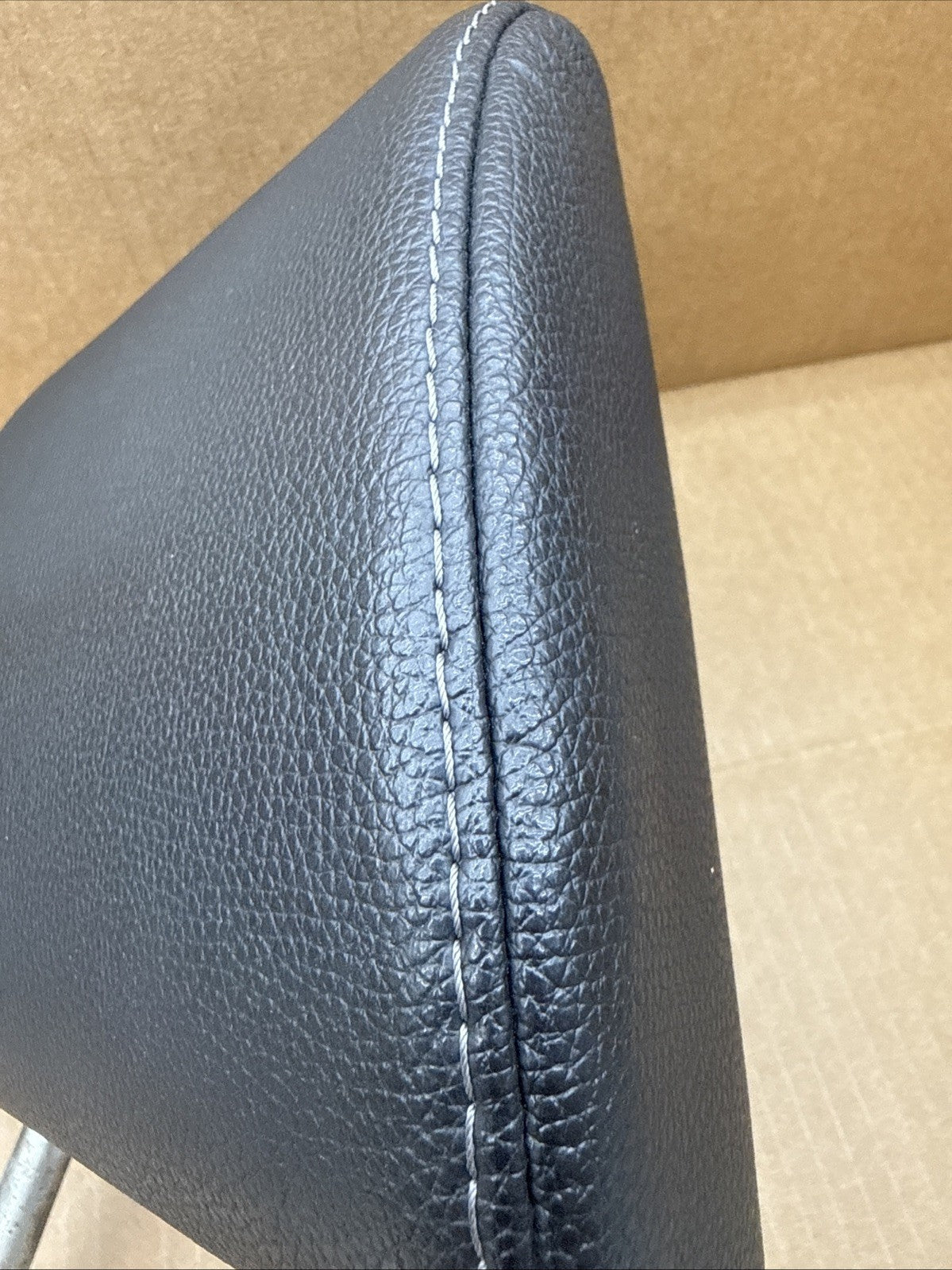 2016 2022 Honda Pilot Rear 2nd Row Black Leather Headrest Set Pair OEM4