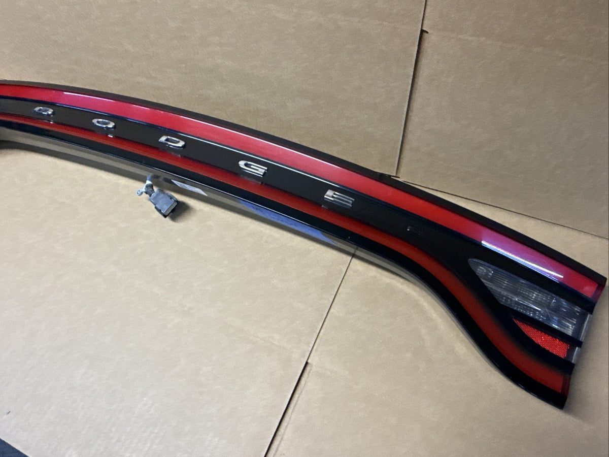 2015 2023 Dodge Charger Rear Trunk Lid Center Tail Light Taillight Panel OEM6