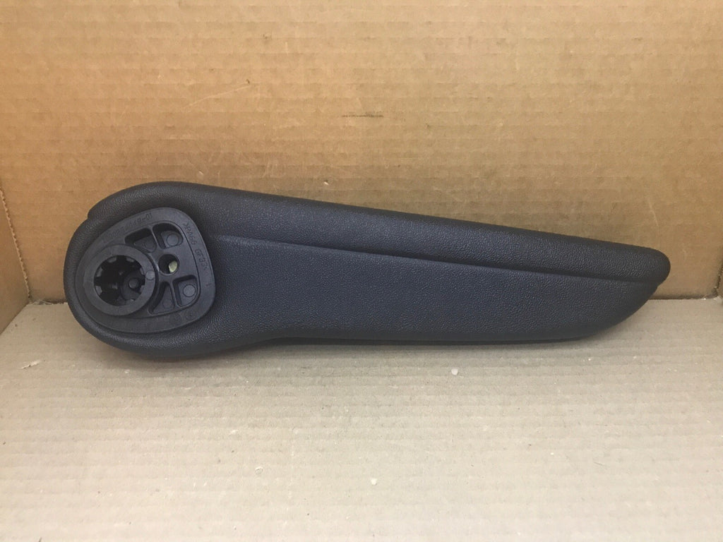 11 16 Town & Country Grand Caravan Second Row Seat Left Side Arm Rest Armrest3