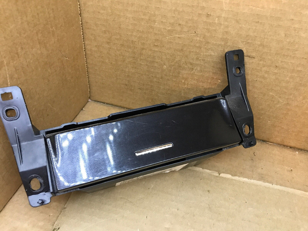   2013   2018 FORD TAURUS CENTER DASH CONSOLE BOX STORAGE CUBBY TRAY TRIM OEM2