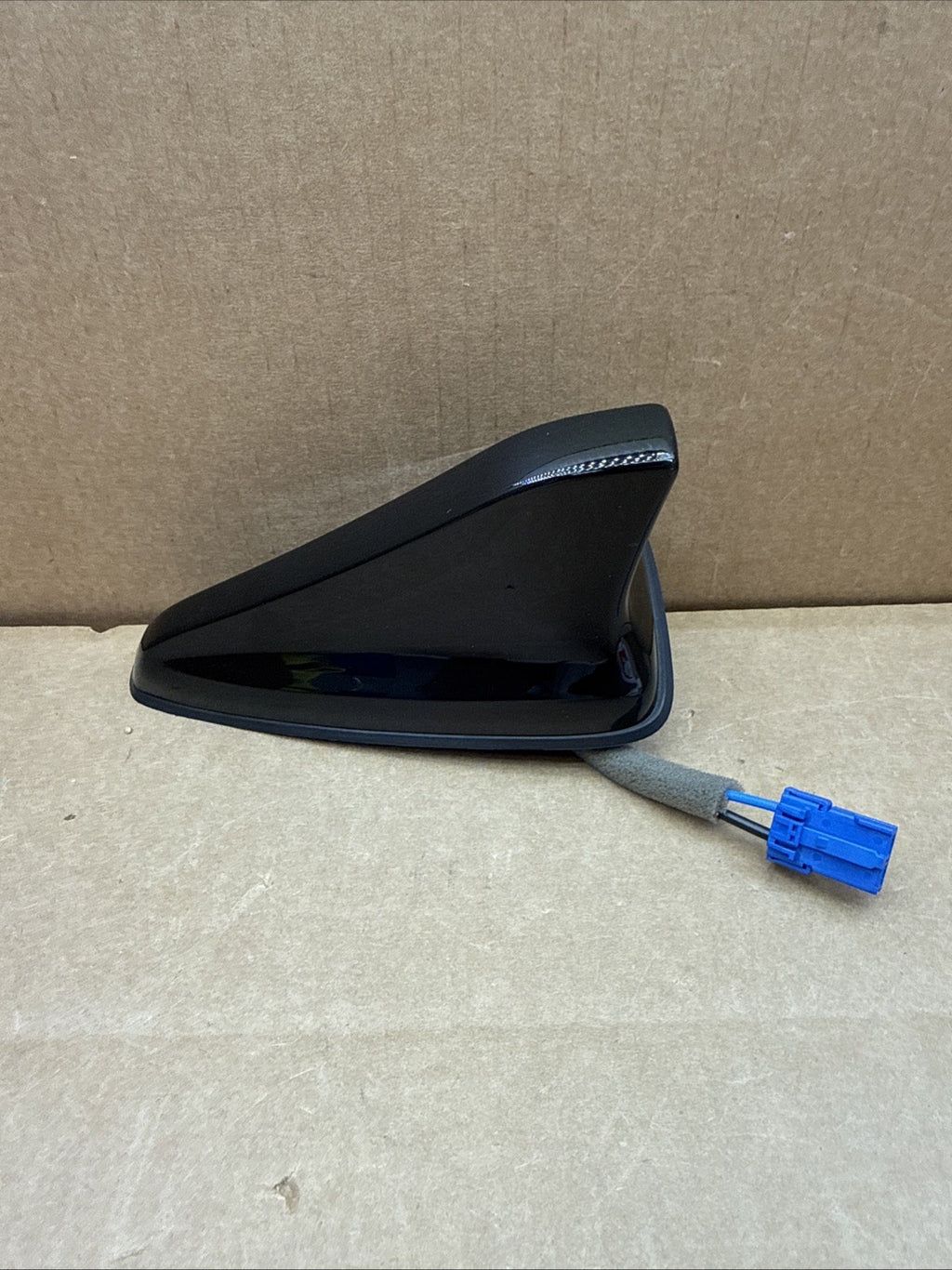2021-2023 Kia Seltos Radio Shark Fin Antenna OEM Cherry Black 96210-Q50009H0