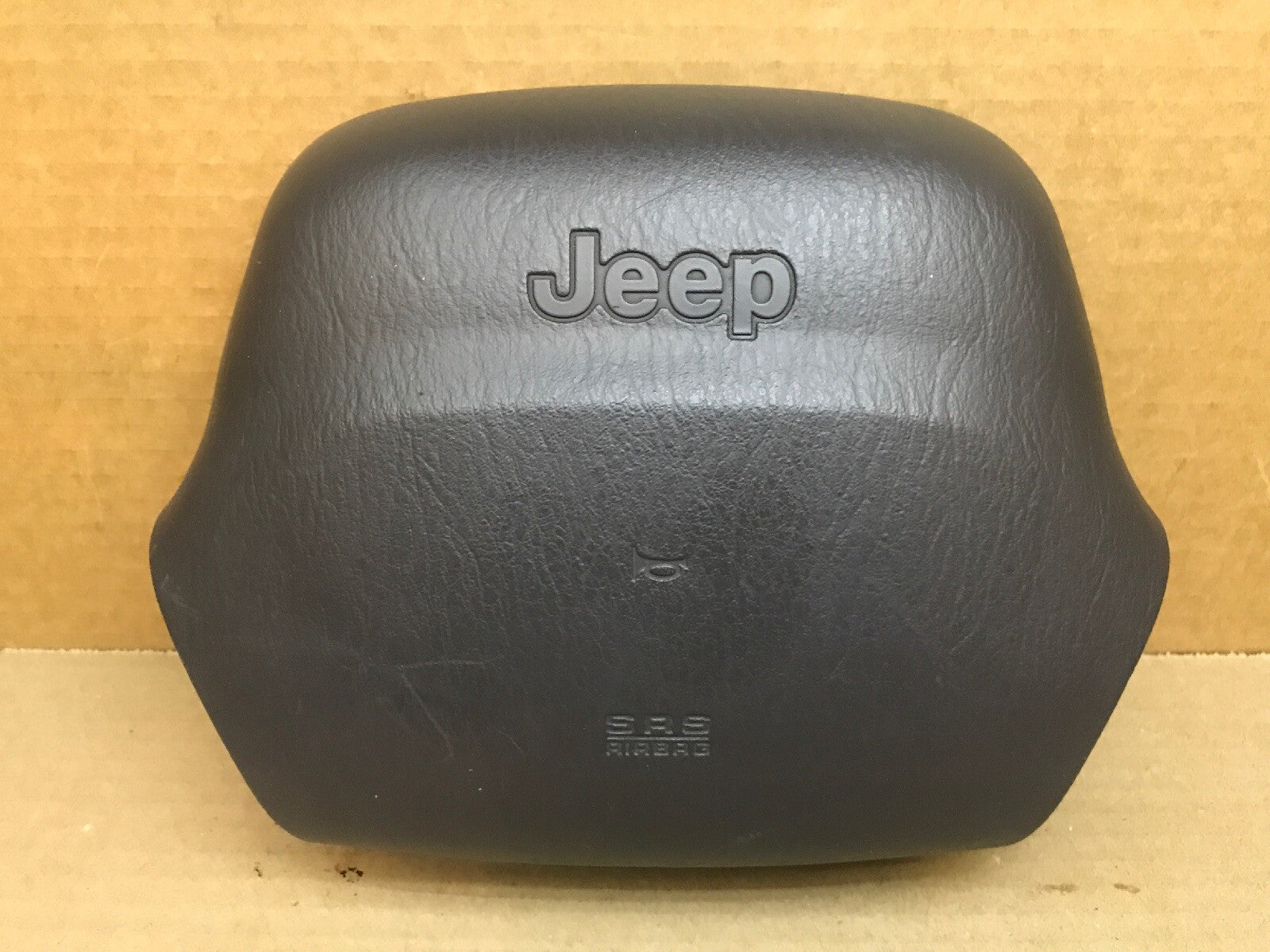 98 01 WRANGLER CHEROKEE FRONT LEFT DRIVER SIDE STEERING WHEEL AIRBAG AIR BAG AZ0