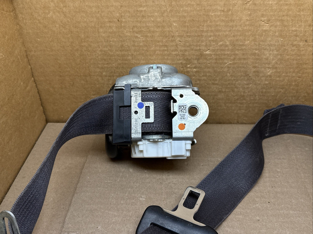 2016 2017 Cruze Front Left Driver Side Seat Belt Seatbelt Retractor7