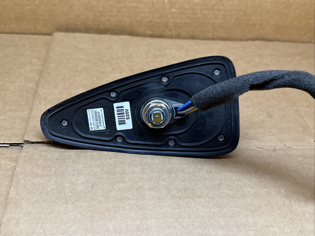 2019 2020 Hyundai Santa Fe Roof Shark Fin Radio Antenna Gray 96210 S2200S2C10