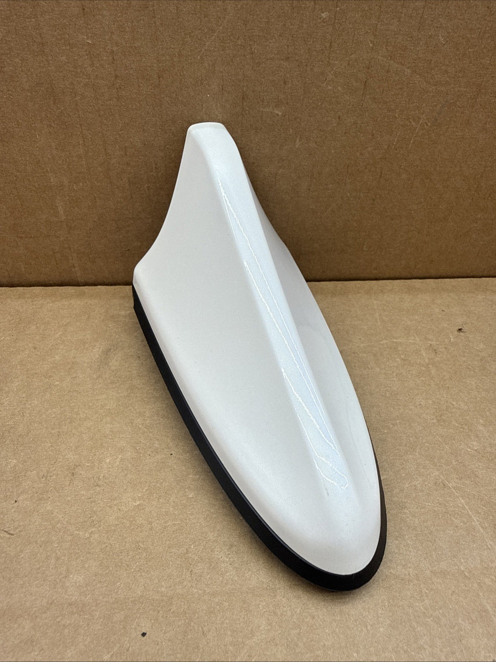 2016-2018 Kia Optima Shark Fin Antenna Assembly White SWP Paint Code1