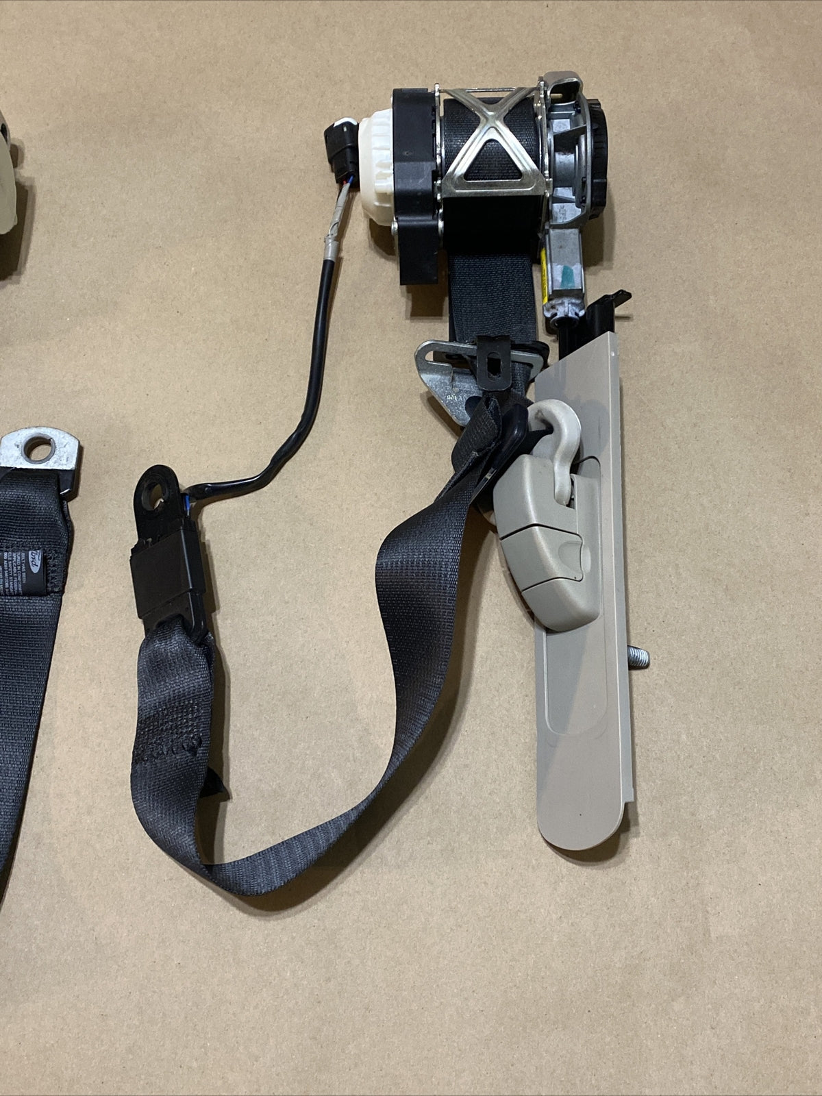 11 13 Fiesta Front Left Right Side Seat Belt Seatbelt Retractor Assembly Set 2