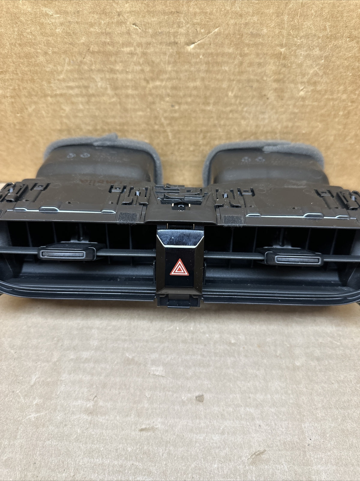 2020   2024 TOYOTA COROLLA DASH PANEL CENTER VENT HAZARD SWITCH 55670 02780 OEM5