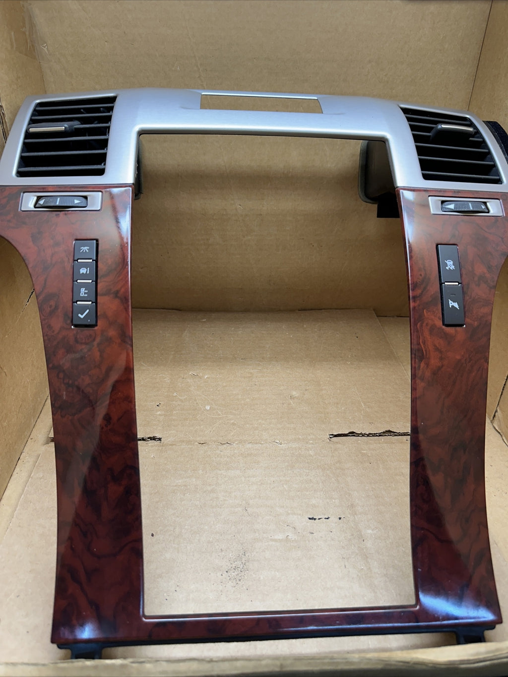 2007 2014 Escalade Radio Bezel Trim Surround Dash Vents Cover Panel OEM 159331490