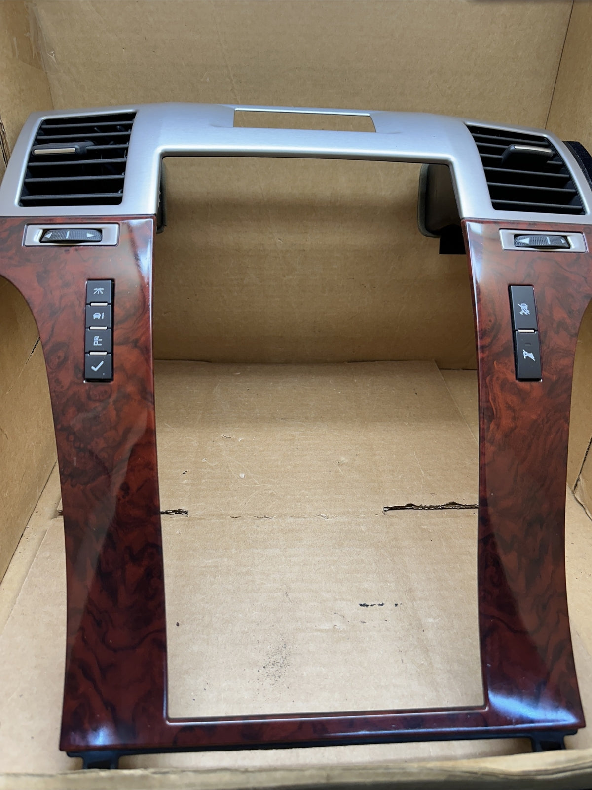 2007 2014 Escalade Radio Bezel Trim Surround Dash Vents Cover Panel OEM 159331490