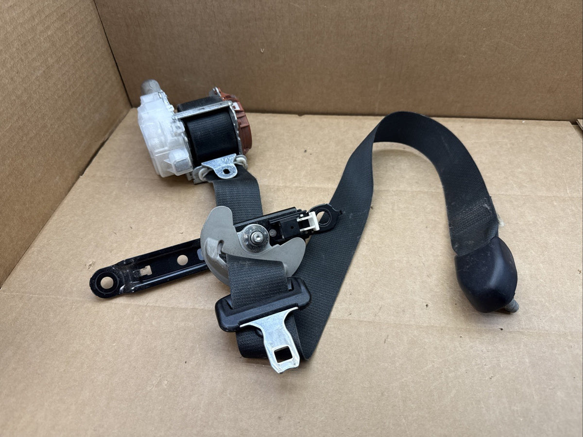 2012-2014 Toyota Camry Front Left Driver Side Seat Belt Seatbelt Retractor Black0