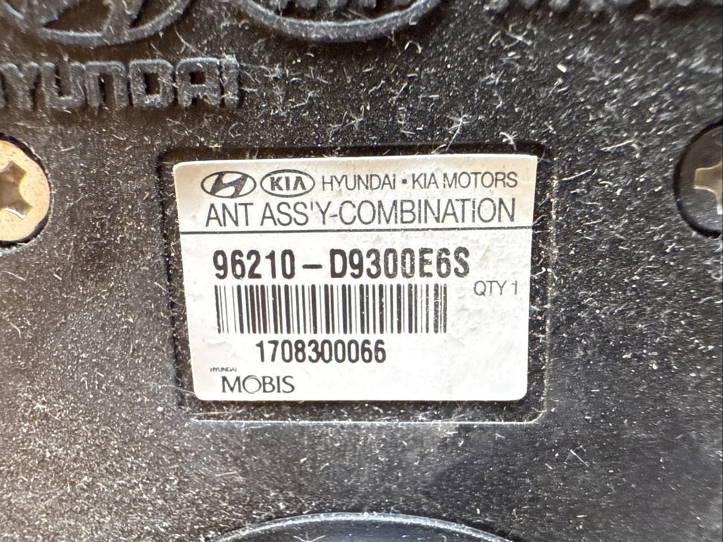 2016 2019 Kia Sportage Shark Fin Antenna OEM Gray 96210 D9300E6S8