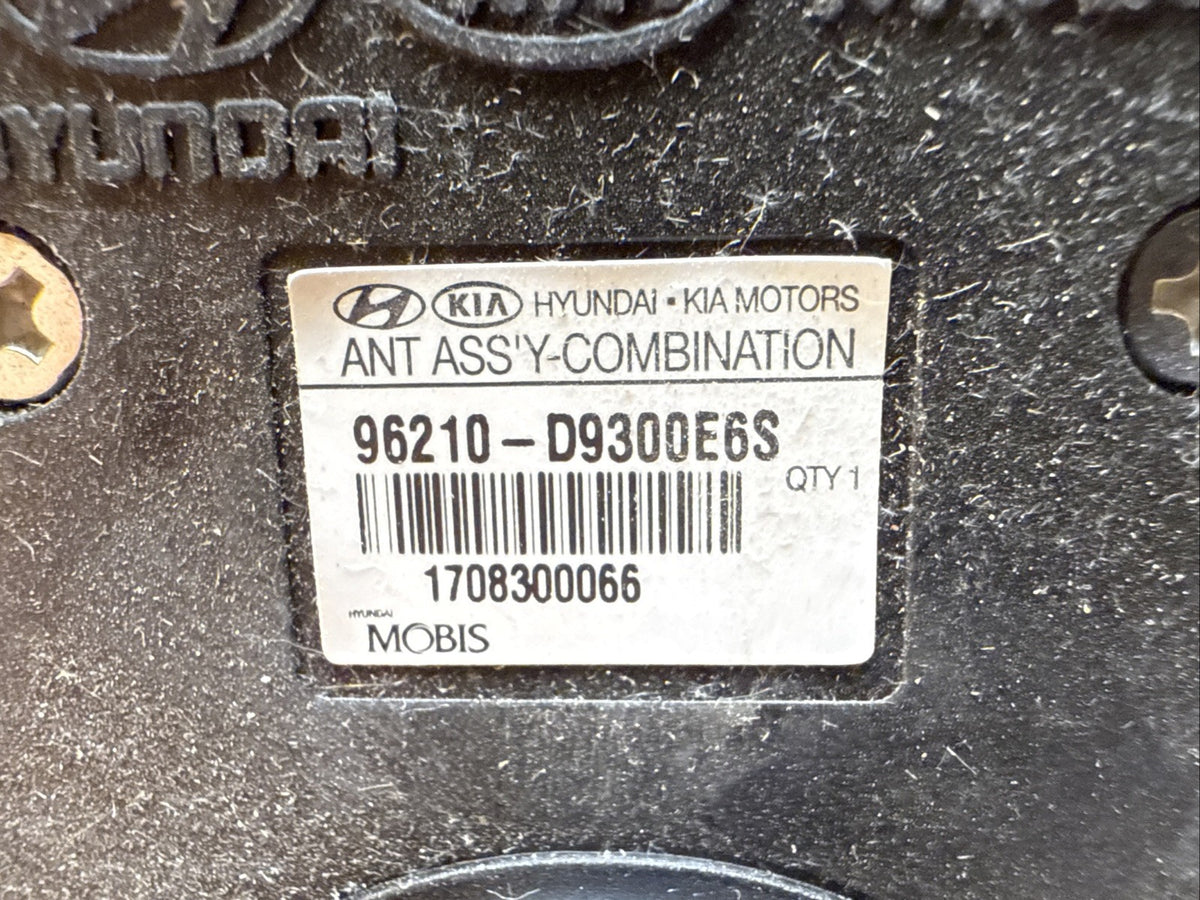 2016 2019 Kia Sportage Shark Fin Antenna OEM Gray 96210 D9300E6S8
