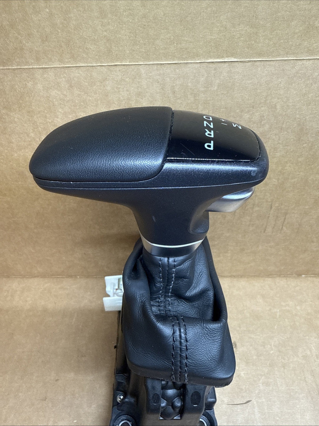 2015 2023 CHARGER CHALLENGER FLOOR CONSOLE AUTOMATIC GEAR SHIFTER 04670717AD OEM7