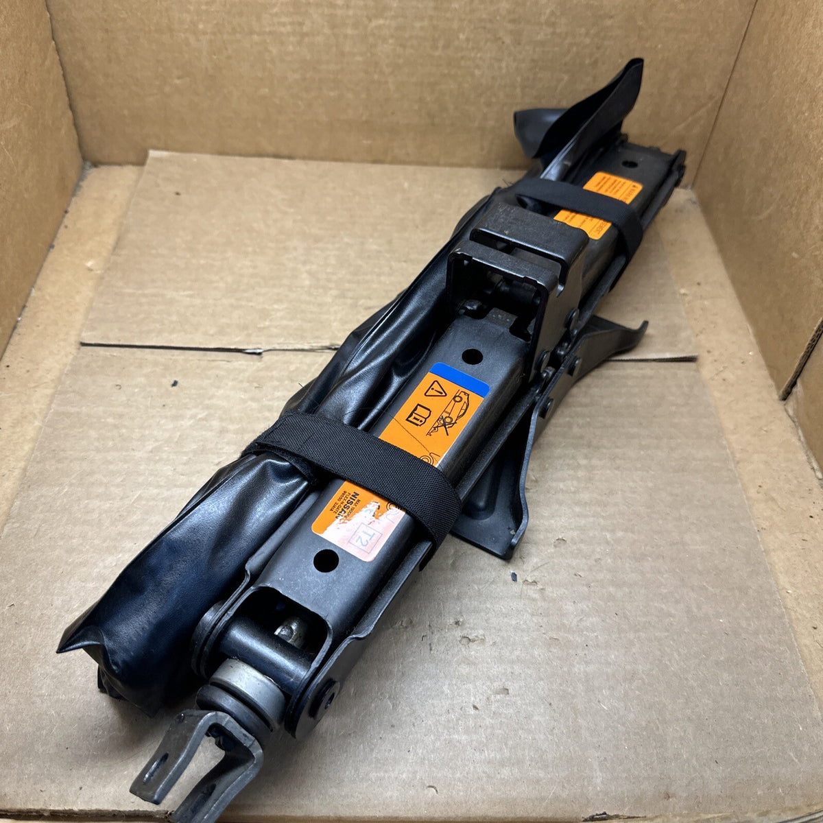 2014 2020 Nissan Pathfinder Spare Tire Scissor Jack Tools Set Kit Lug Wrench4