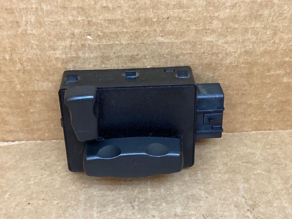 2002 2007 Bravada Rainier Envoy Trailblazer Right Passenger Seat Control Switch1