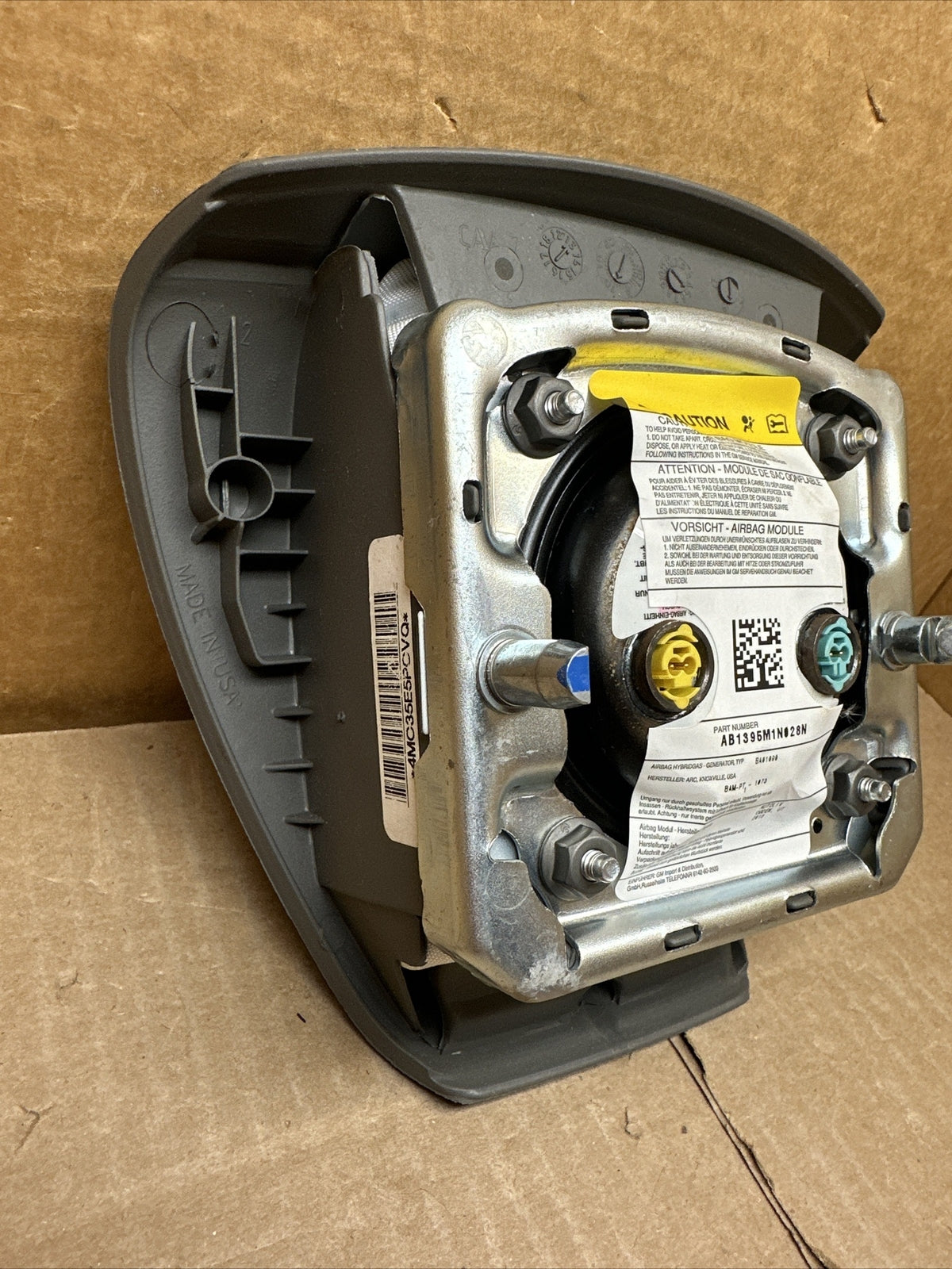 GMC Sierra Yukon XL LEFT DRIVER SIDE STEERING WHEEL AIRBAG GRAY5