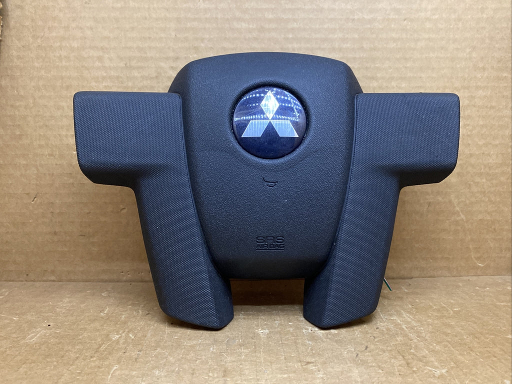 2004 Mitsubishi Endeavor Front Left Driver Side Steering Wheel Air Bag Airbag1