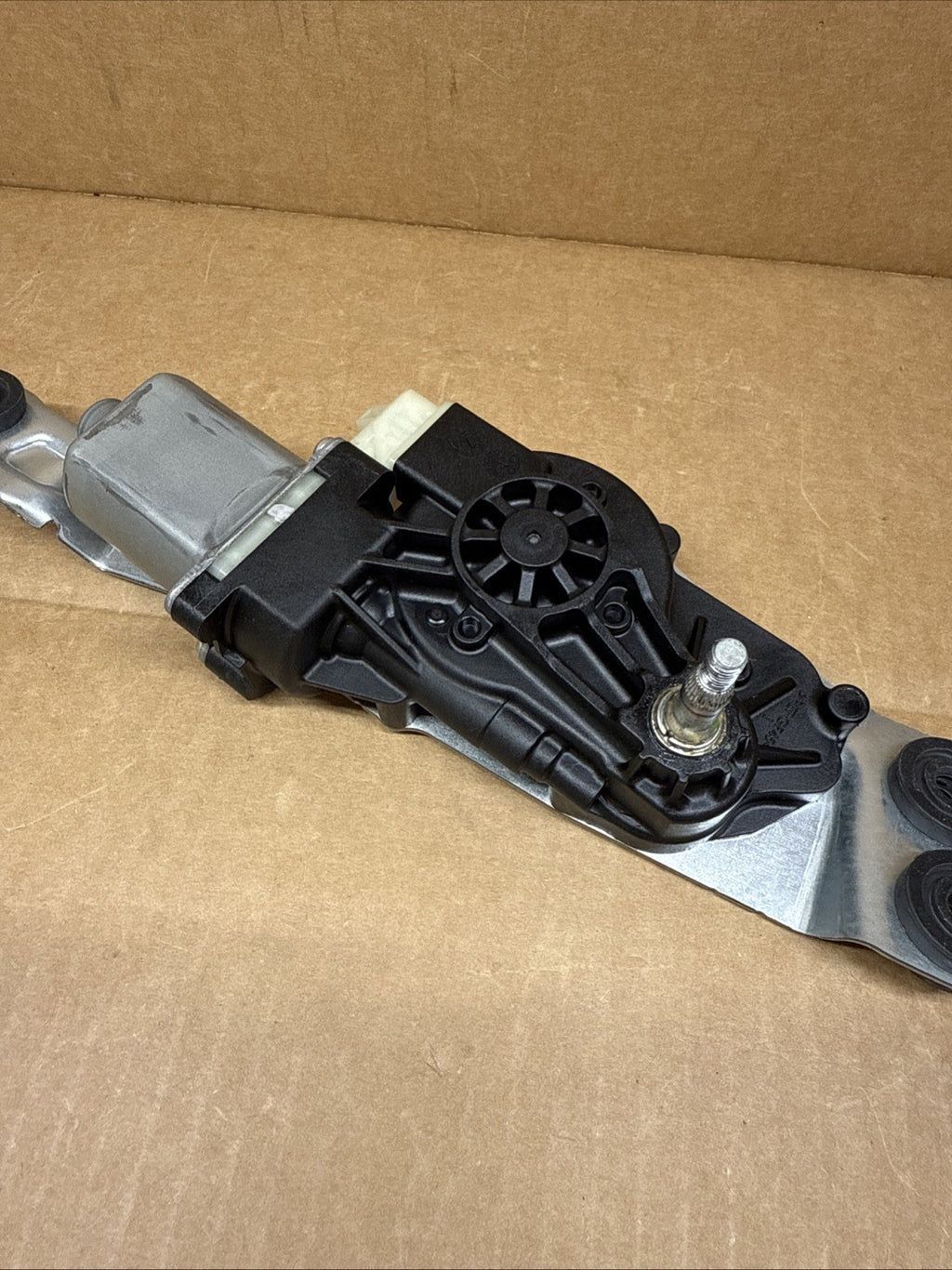 2021 2025 KIA SORENTO TAILGATE LIFTGATE BACK WINDOW GLASS WIPER MOTOR OEM7