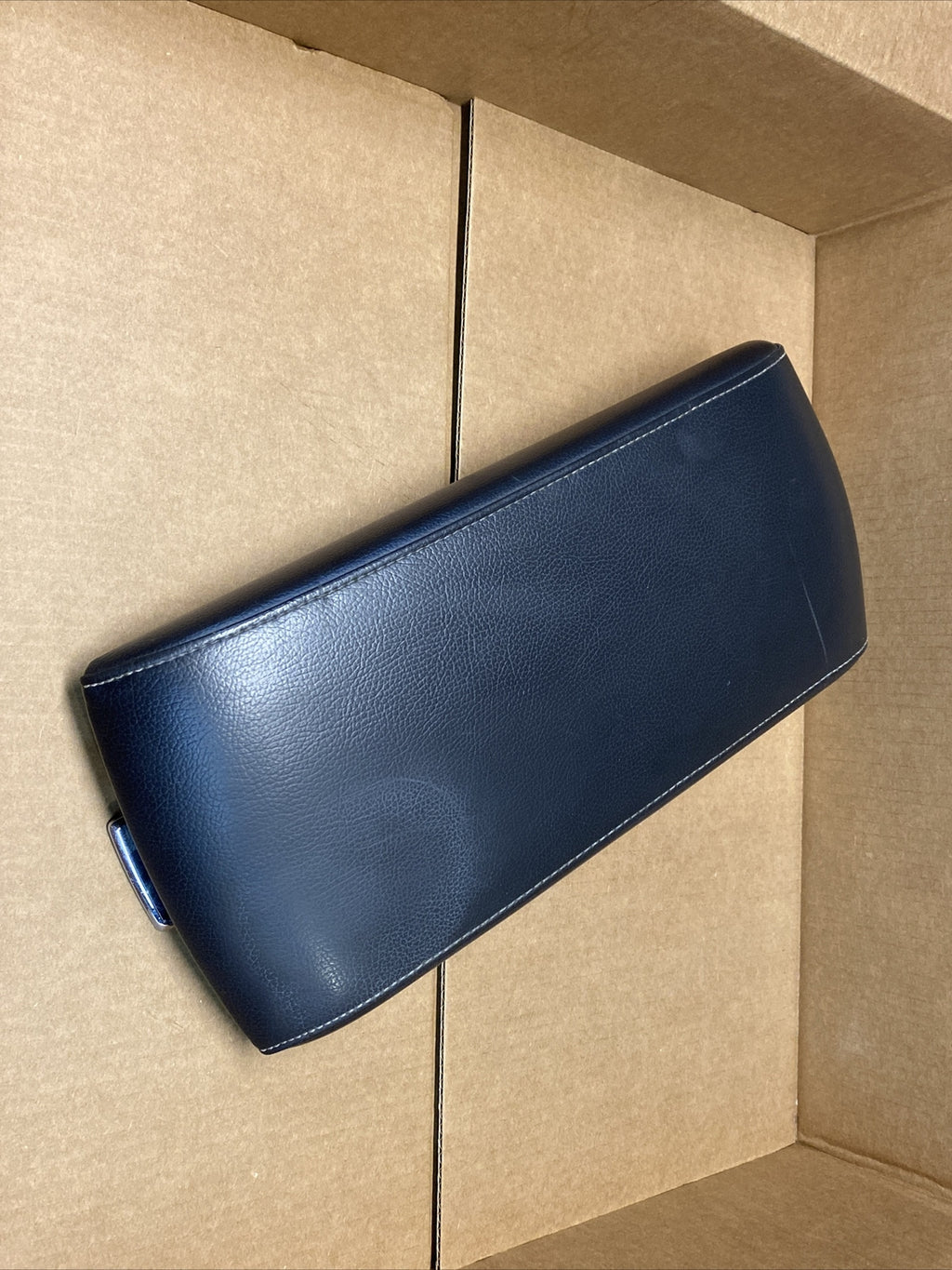 2009 2012 Ford Flex Center Console Arm Rest Armrest Storage Lid Cover OEM Black9