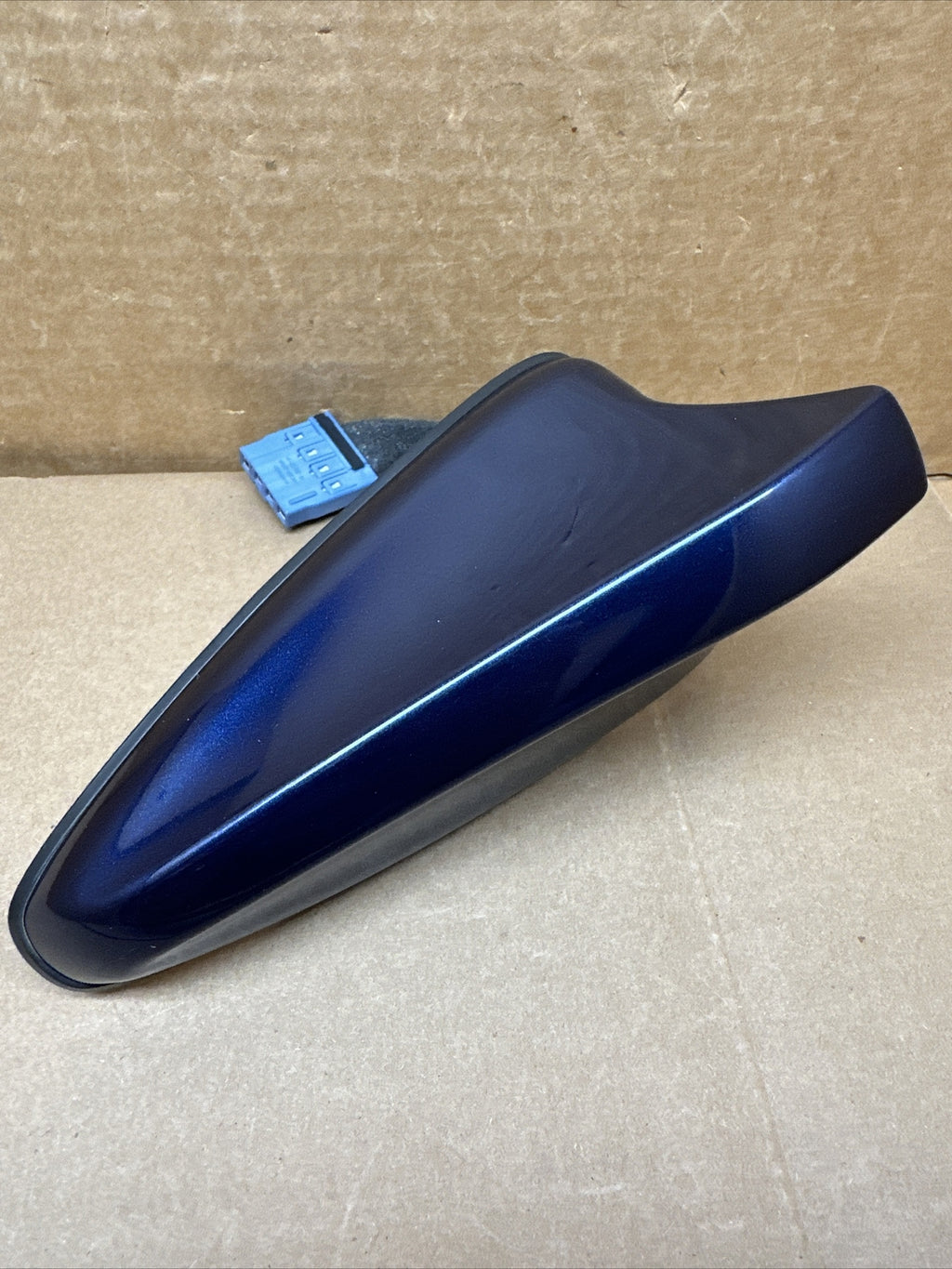 2019   2020 HYNDAI SANTA FE OVERHEAD ROOF SHARKFIN RADIO ANTENNA 96210 S2200ST22