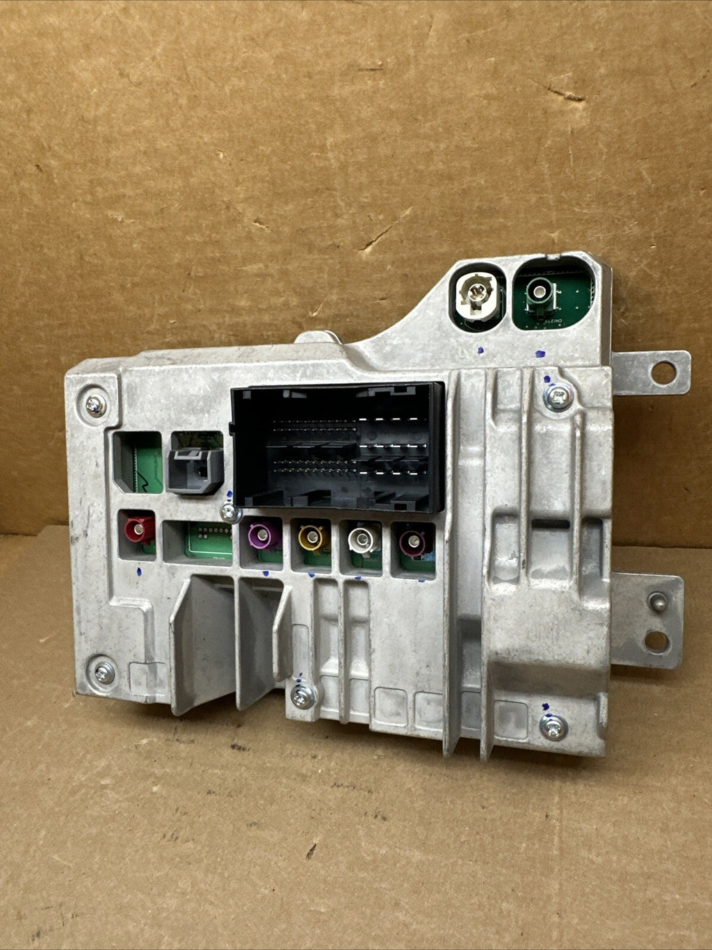 2020 Chrysler Pacifica Multi Media Radio Receiver Uconnect OEM 68461768AA5