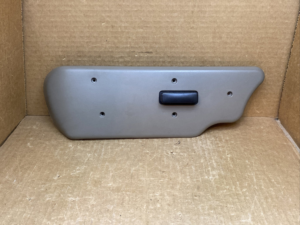 03 06 Silverado Tahoe Driver Left Seat Power Switch Assembly Bezel 88941670 Tan0