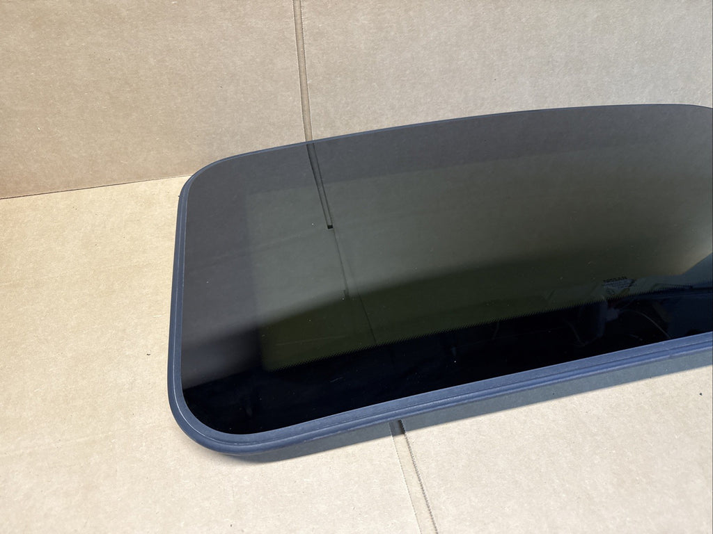 2008 2012 Nissan Altima 4 Door Sedan Sun Roof Sunroof Window Glass OEM3