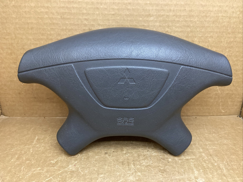 2000 2004 Montero Sport Front Left Driver Side Steering Wheel Air Bag Airbag0