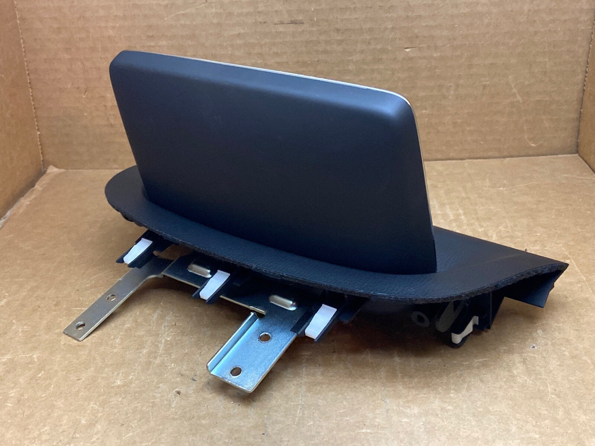 2014 2016 Mazda 3 Audio Radio Navigation Info Display Screen OEM BHP1 61 1J0D7