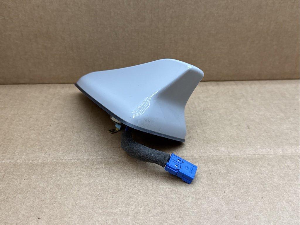 2022 2023 Hyundai Kona Roof Mounted Radio Shark Fin Antenna Cyber Gray Metallic5