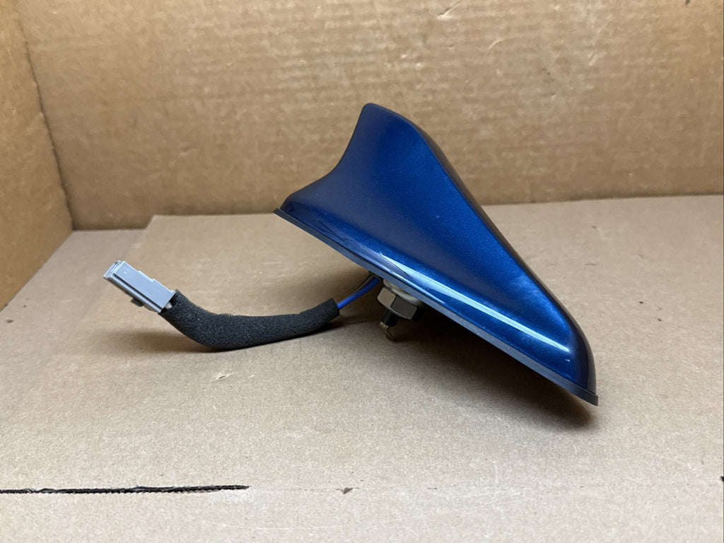 2017 2022 Kia Niro Roof Mounted Radio Audio Antenna Blue 96210 G5120C3U5