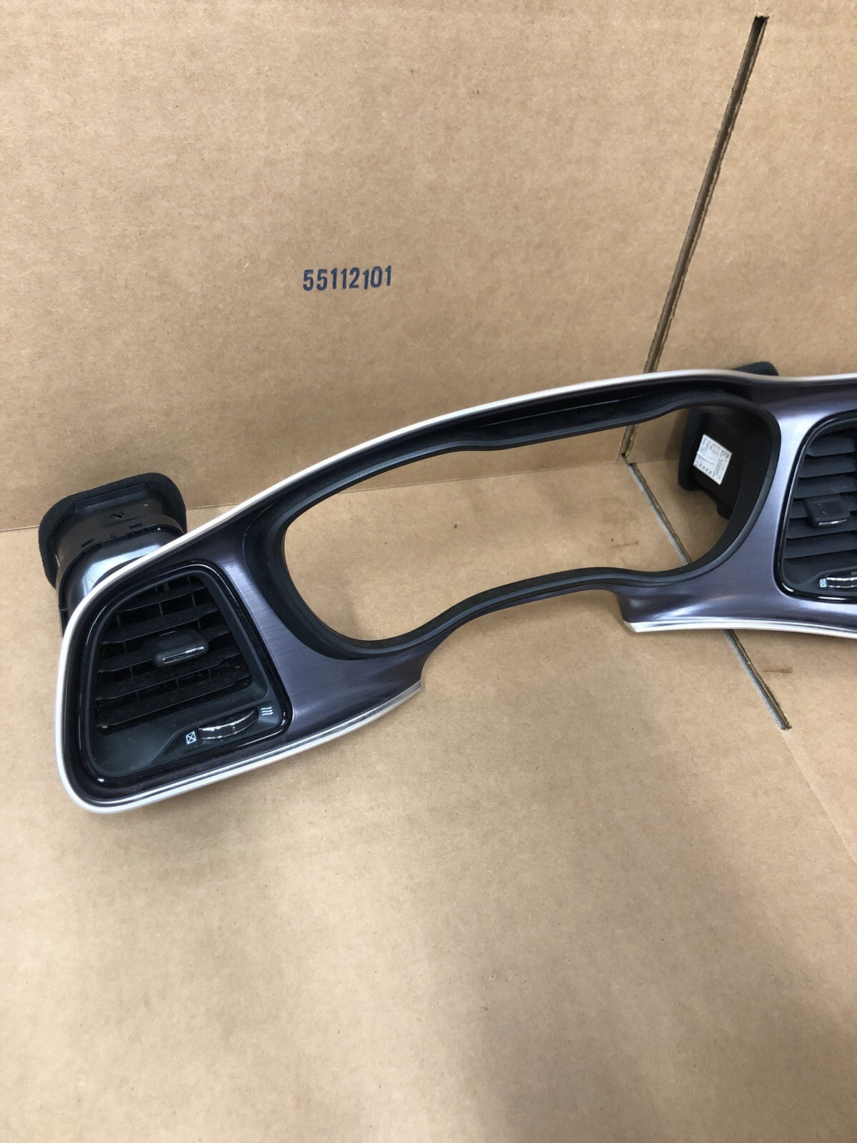 2015 2021 Dodge Challenger OEM Instrument Dash Radio Vents Cluster Bezel2