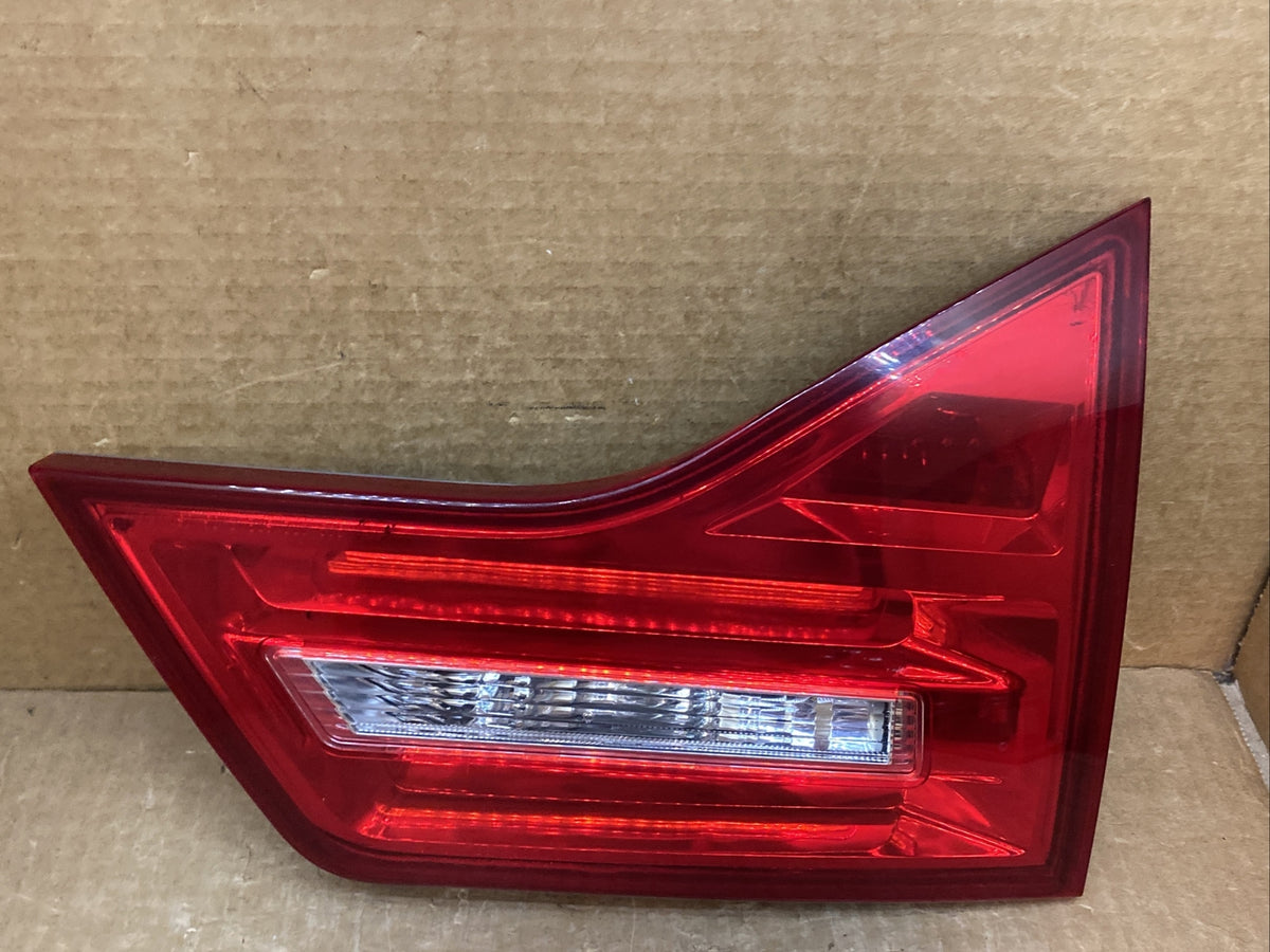 2007 2011 Acura MDX Driver Left Rear Inner Side Decklid Tail Light Assembly OEM1