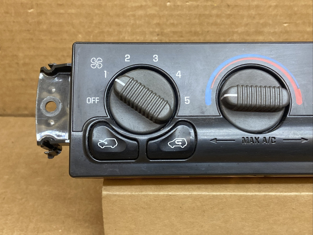 99 02 Silverado Sierra Tahoe Suburban Climate Temp Temperature Controls 150546981