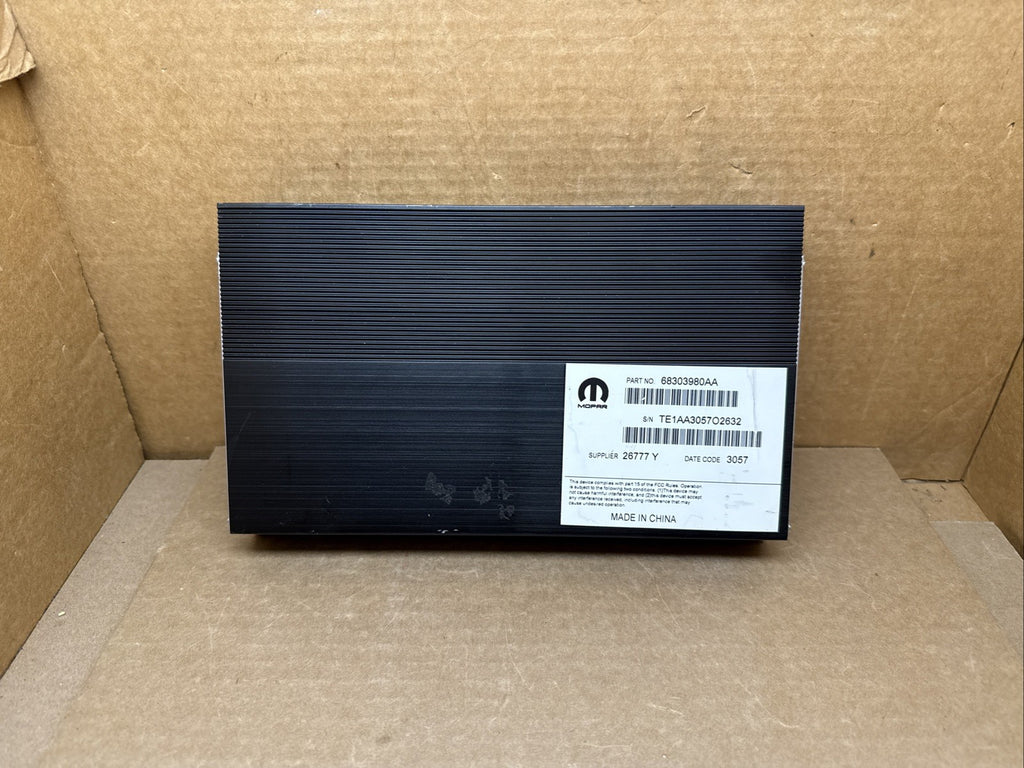 2017 2025 Grand Cherokee Durango Radio Audio Stereo Amp Amplifier 68303980AA0