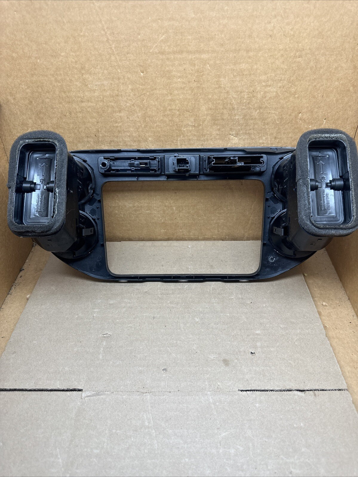 2012   2017 Volkswagen Tiguan Front Dashboard Radio Bezel 5N0858069JCIU OEM6