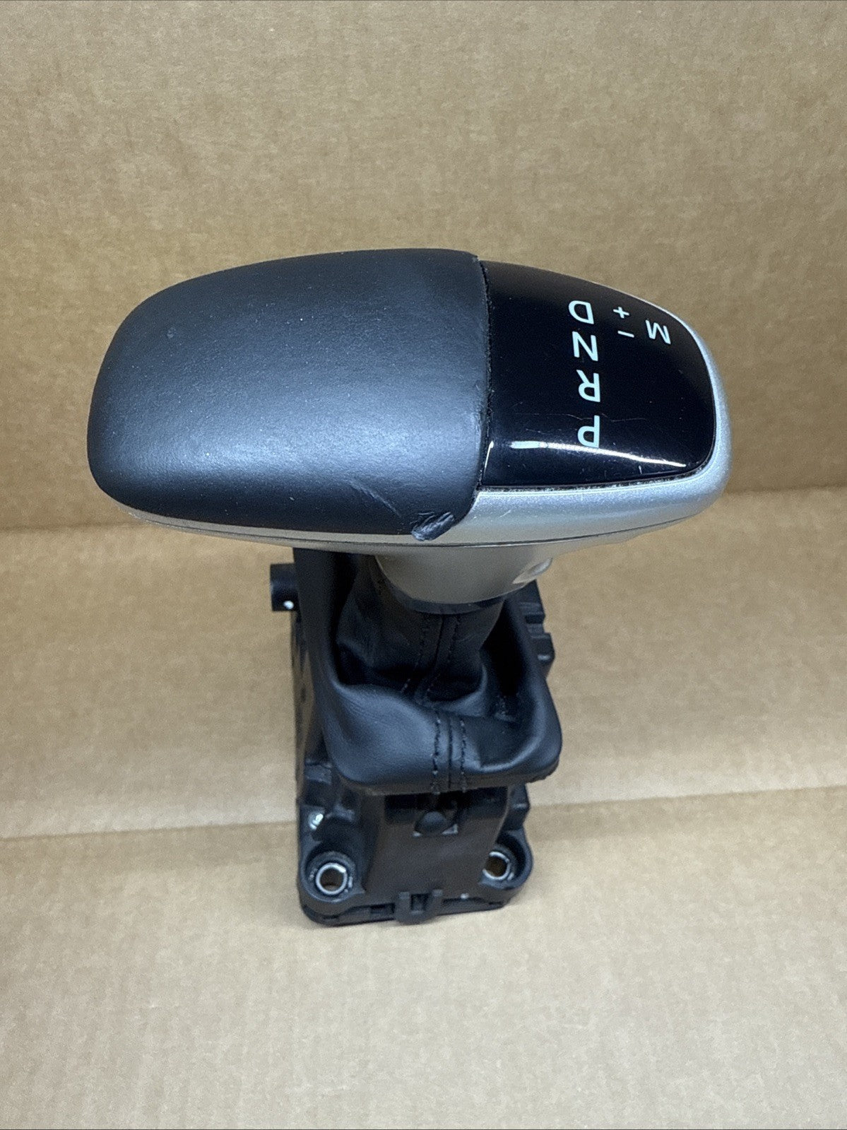 2015 2023 CHARGER CHALLENGER FLOOR CONSOLE AUTOMATIC GEAR SHIFTER 68205233AJ OEM0