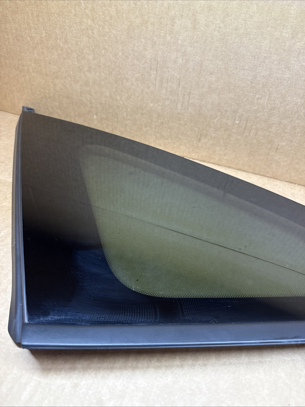 2022 2024 HYUNDAI TUCSON REAR LEFT DRIVER SIDE QUARTER WINDOW GLASS 87810N90103