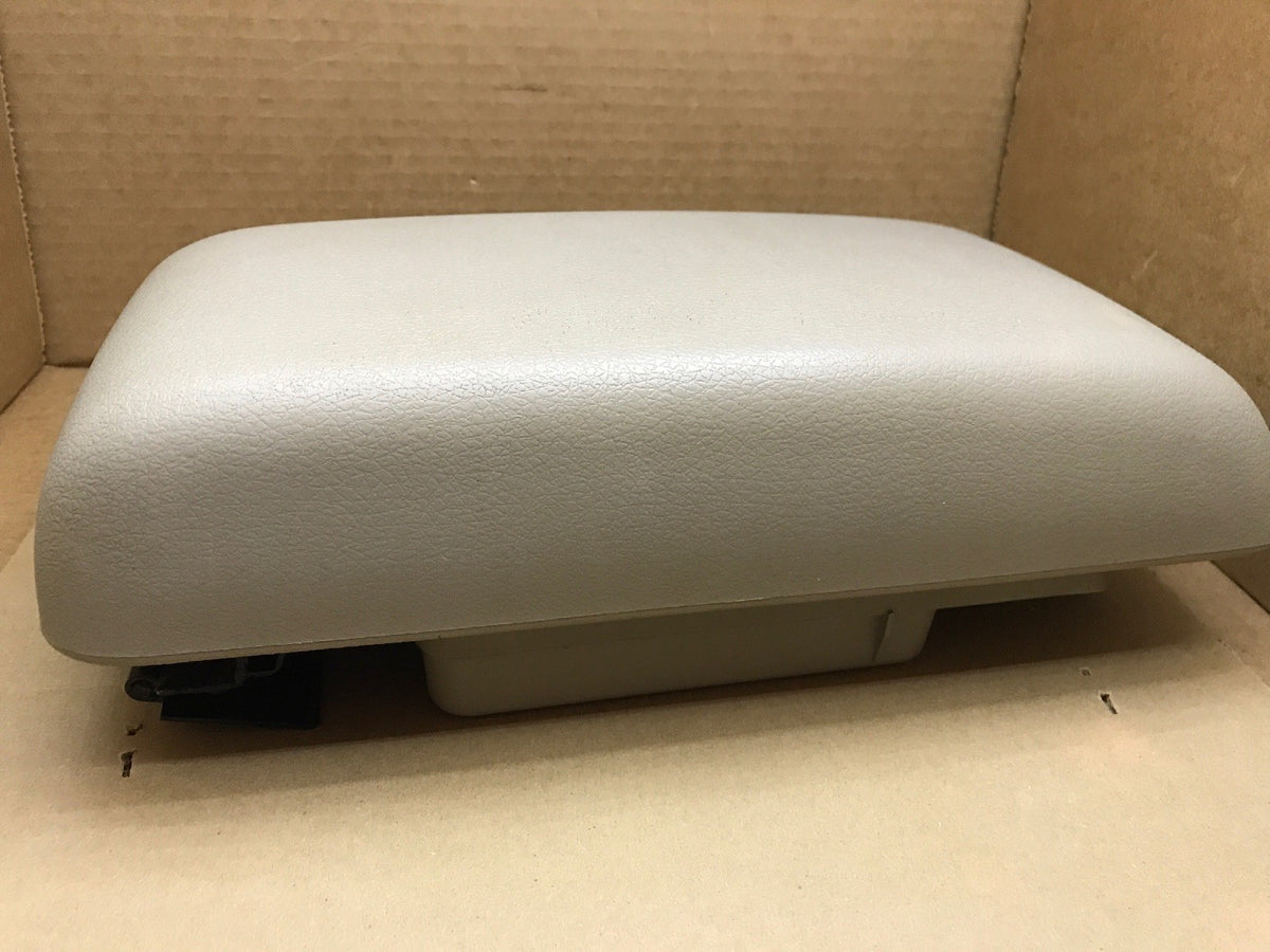 2006 2009 FORD FUSION TAN CENTER CONSOLE LID STORAGE ARMREST ARM REST 5