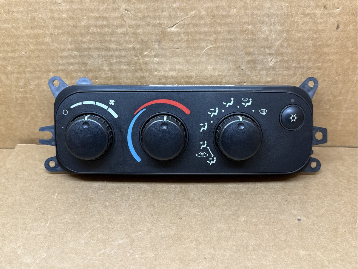 02 05 Dodge Ram Temp Temperature Climate Control Switches Dials 55056322AD0