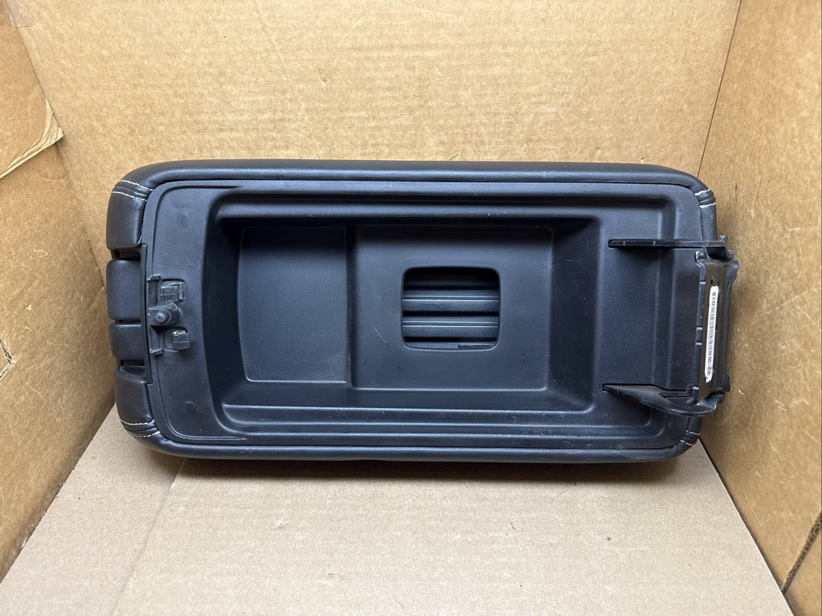 2014 2021 Grand Cherokee Center Console Lid Cover Top Arm Rest Armrest Black11