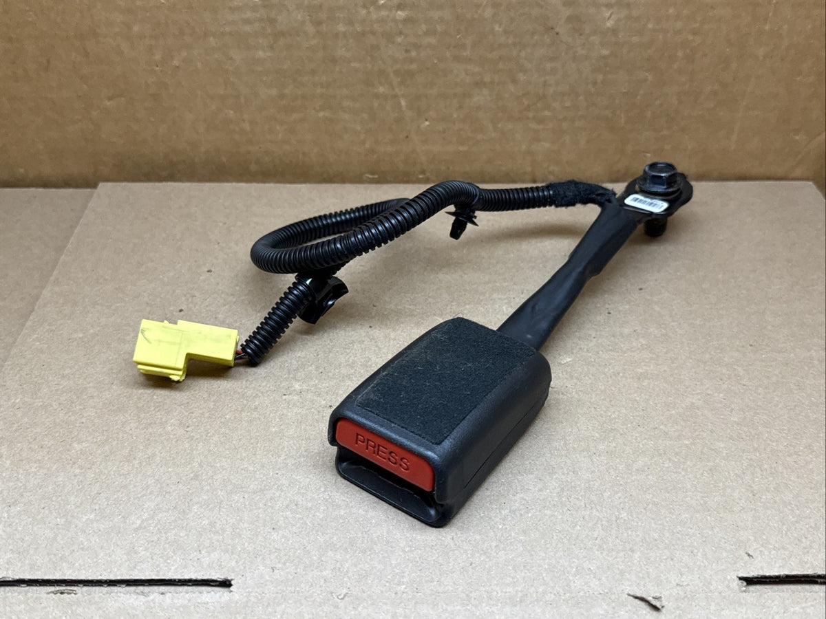 2015 2017 Hyundai Sonata Front Left Driver Side Seat Belt Seatbelt Buckle Latch0