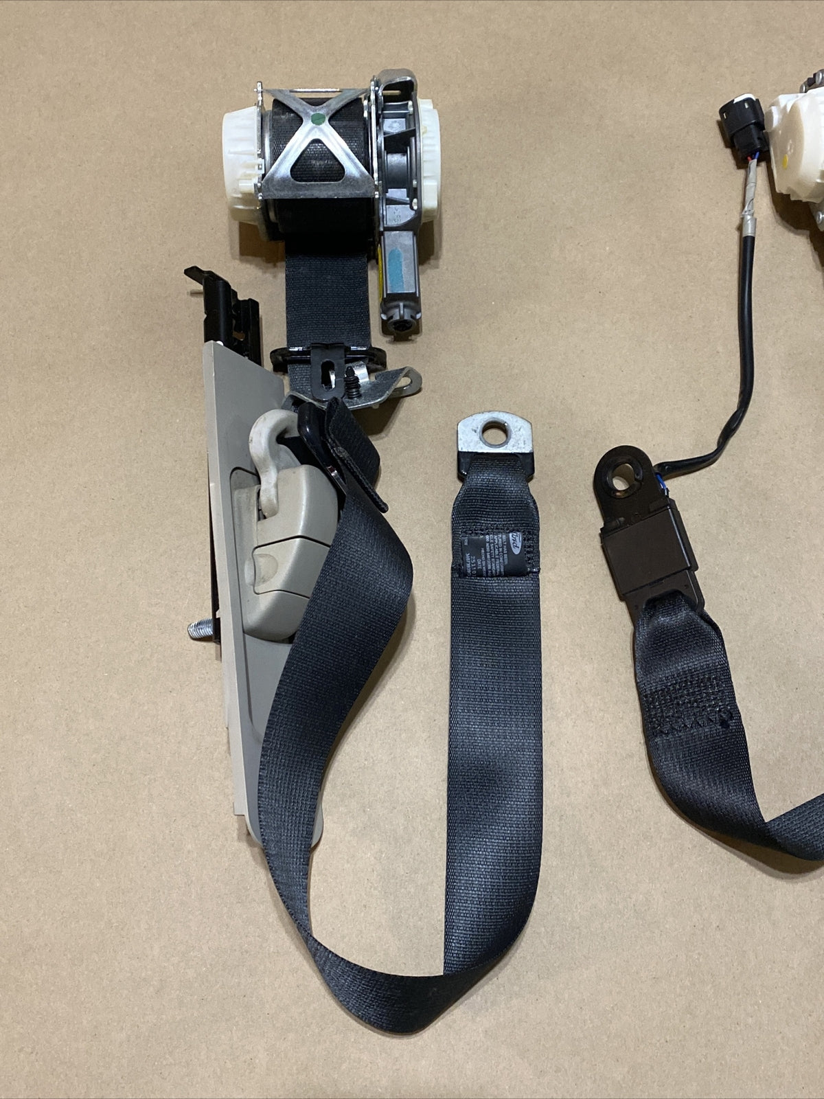 11 13 Fiesta Front Left Right Side Seat Belt Seatbelt Retractor Assembly Set 1