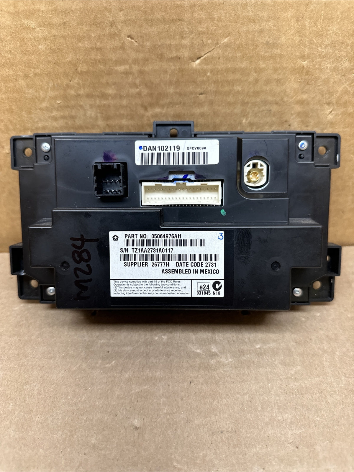 11 19 Journey Climate Radio Dash Information Display 4.3" Screen OEM 05064976AH4