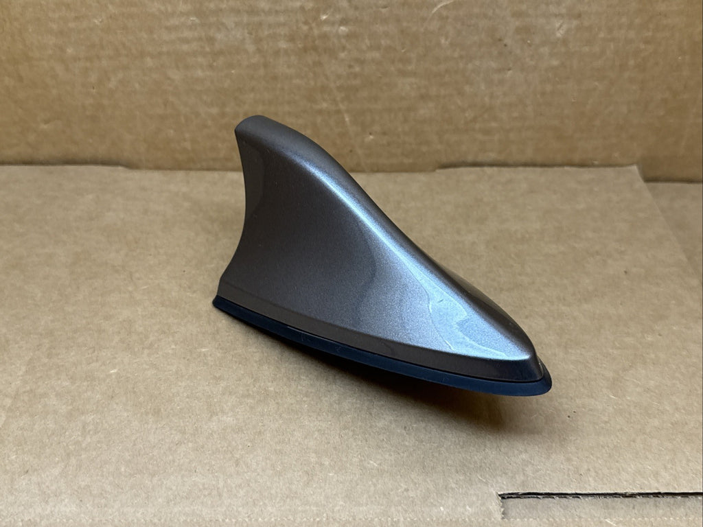 2014 2016 Kia Forte Shark Fin Radio Antenna Silver 96210 A7110MST MST3