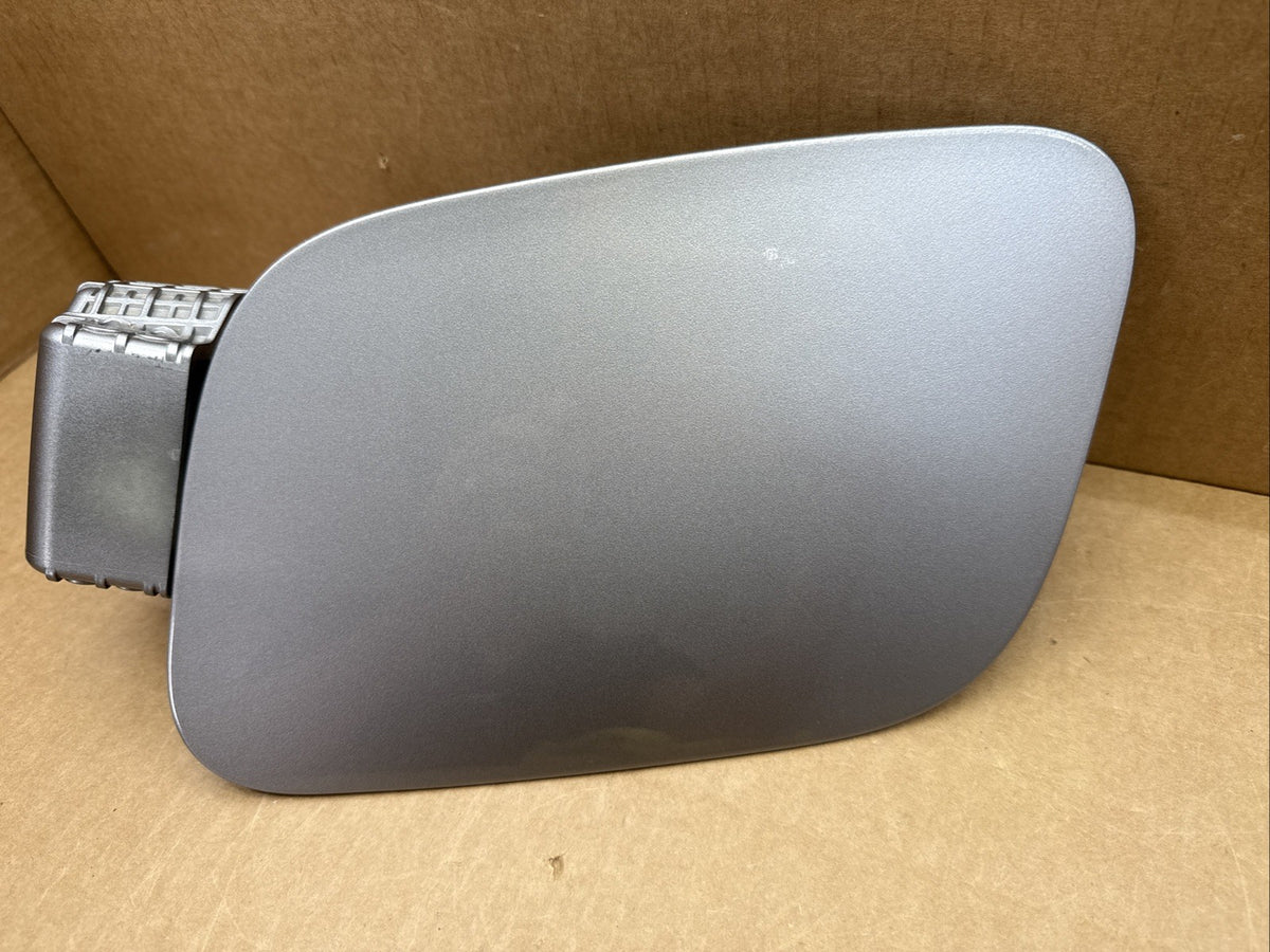 2021-2025 Kia Seltos Fuel Gas Tank Filler Door Lid Cover OEM Silver Gray KLG3
